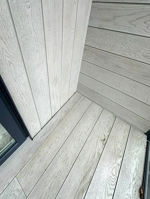 Line · Limed oak